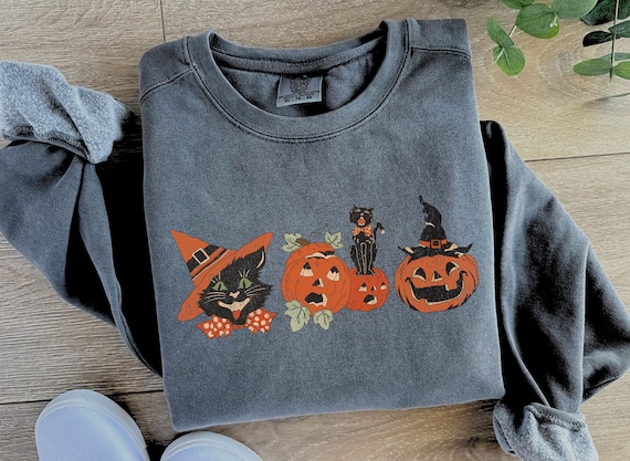 Comfort Colors Halloween Sweatshirt, Vintage Halloween doodles Sweater, Halloween Cat Shirt, Cat Lover Shirt, Black Cat Shirt, Spooky Season