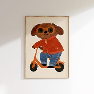 Impresión artística de perro genial en scooter / Decoración de pared divertida para habitación infantil / Ilustración para habitación infantil con perro con gafas de sol / Descarga digital / Habitación de niño