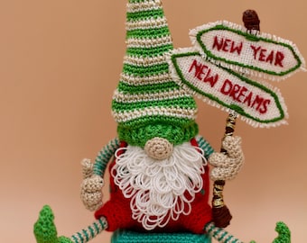 Handmade Gnome, Crochet Ornament, Amigurumi Decoration, Santa’s Helper, Miniature doll, Tiny Toy