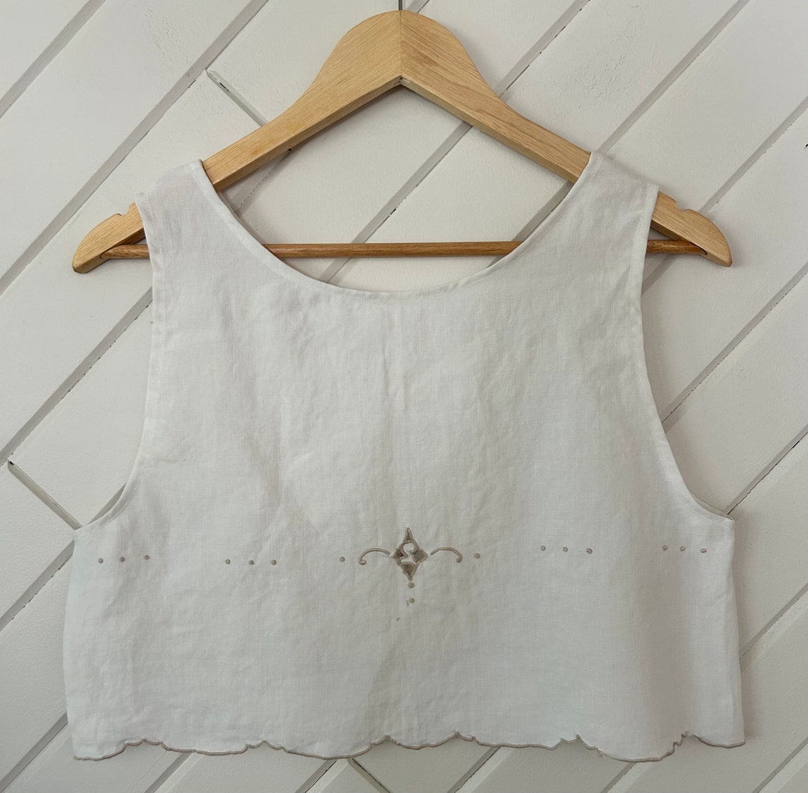 Tablecloth Tank 11