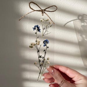 Baby's Breath Forget-Me-Not Pressed Floral Bookmark - Real Dried Flowers - Bookish Accessories Book Lover Book Club Gift for Readers