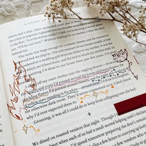 annotated copies of a court of mist and fury and a court of thorns and roses fantasy books sarah j. maas annotated books book lover image 3