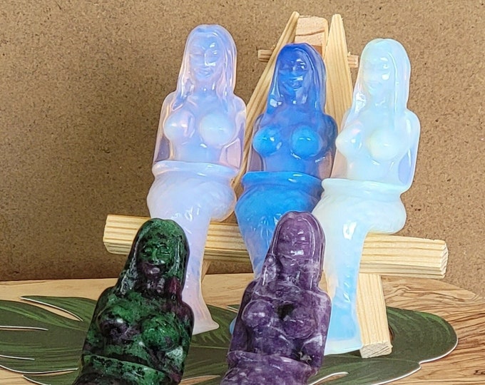 Natural Carved Mermaids Crystal