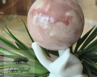 Sphère en cristal d'opale rose : chakra du cœur, pierre précieuse d'amour-propre (73 mm, 1,3 lb)
