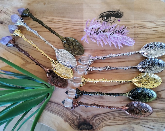 Witches Spoon  With Natural Crystal ~Herbal Spoon~ Vintage Spoon ~ Altar Spoons， Apothecary  Spoon, Small Teaspoons
