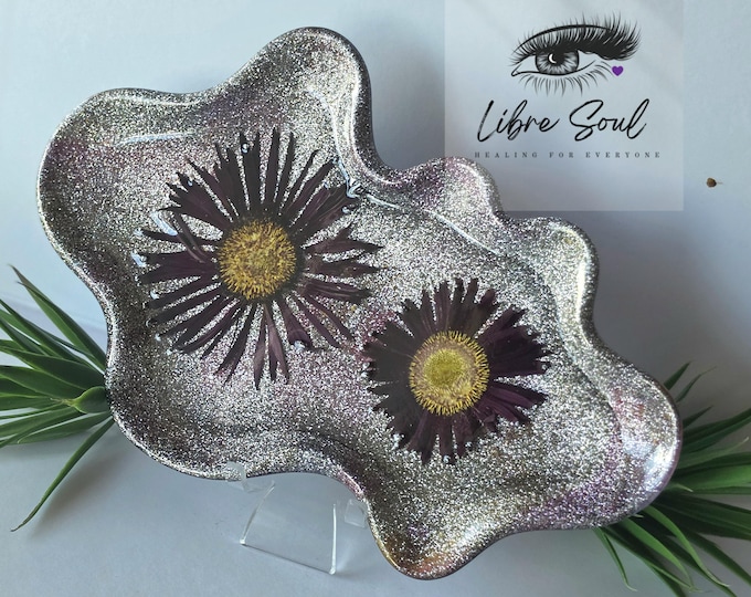 Handmade Dried Gerbera Resin Tray | Ombre Plum Magenta, Silver Sparkle