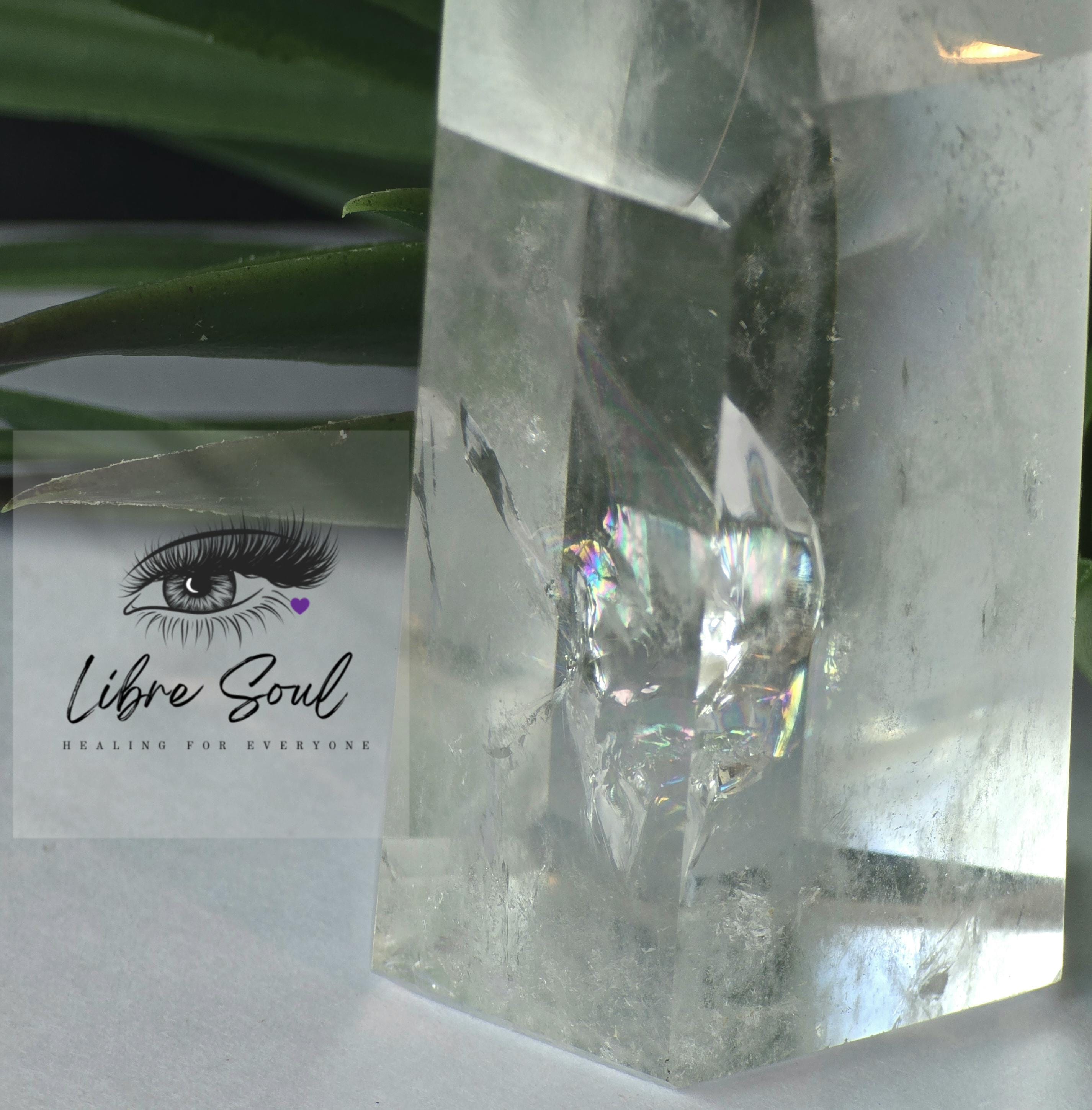 レインボークォーツクリスタルポイント：2.6インチスーパークリア