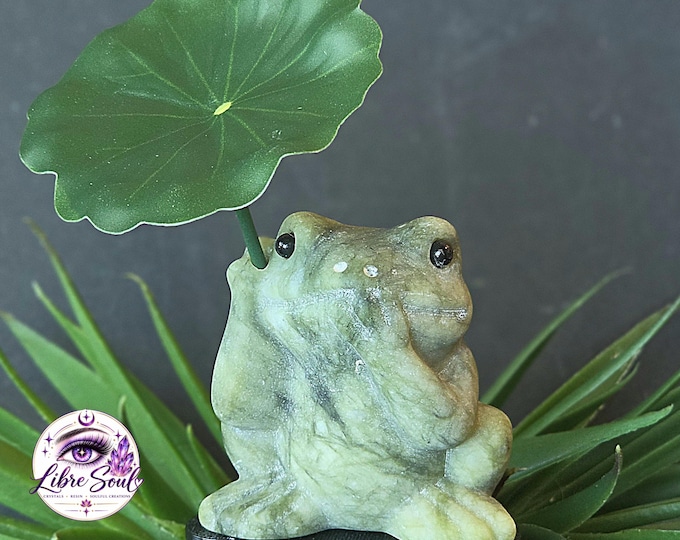 Natural Jade  2" Frog with Umbrella/ Great Value/Whimsical Frog