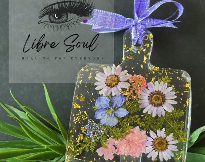 Handmade Dried Flowers Resin Mini Cutting Board | Mother's Day