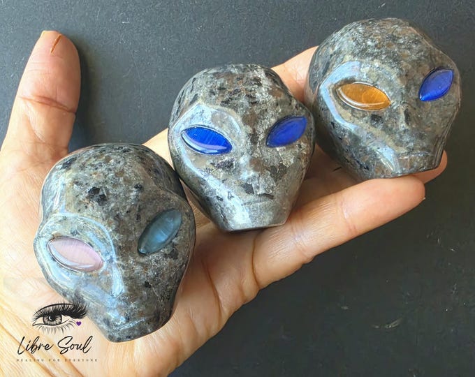 Yooperlite Alien Crystal Skull: UV Active Carved Stone 2"