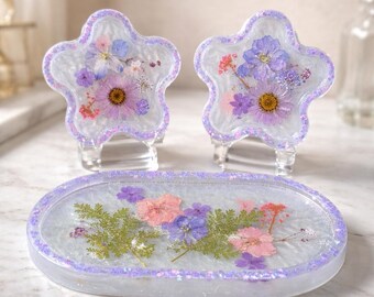 Handmade Dried Flowers Resin Decorative Tray and 2 Coasters| Mother's Day