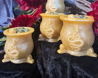 Cauldron Candle, 100% California Beeswax, Handmade in USA, Ritual, Altar Supplies, Spell Candle, Pagan, Witchcraft, Samhain, Halloween Witch