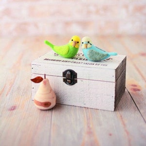 Japanese Hamanaka Needle Felting Craft Kit - Felt Wool Mascot, Budgerigar