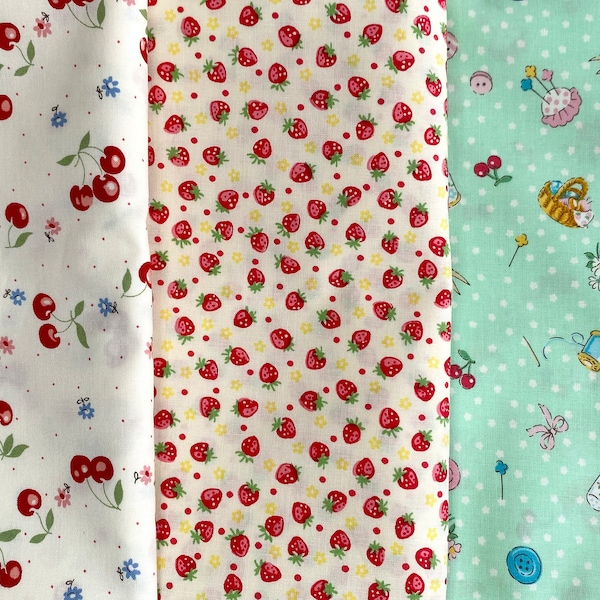 Stock limité ~~ Atsuko Matsuyama x Yuwa Cotton Fabrics - Cherry Bonbon, Little Strawberry, Happy Hands Sew Sweets (0,5 mètre)
