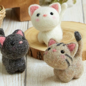 Japanese Hamanaka Needle Felting Kit. 3 Cute Cat Dolls Kit - Maru Koro  (Japanese instructions)