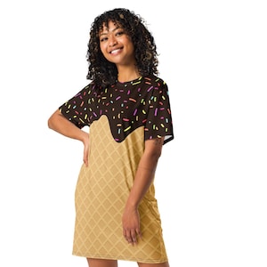 Women&#39;s Ice Cream Cone T-Shirt Dress, Chocolate Drip Sprinkle Oversized Tee Dress, Funny Food Lover Outfit, Waffle Cone Lounge Dress,