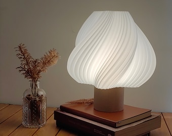 Cône étoilé - décoration de chambre - lampe ambrée - lampe imprimée en 3D - lampe crème glacée