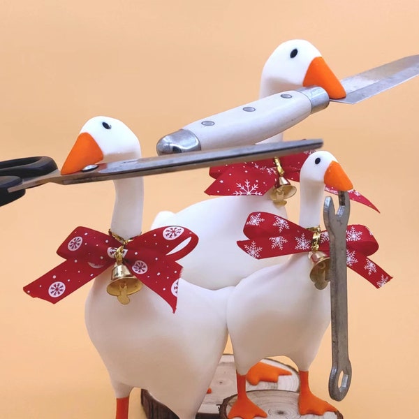 Untitled Goose Key Holder Magnetic Holder With Base | Housewarming Gift (3D Printed)  - Christmas Gift