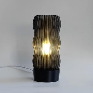 Wavy  lamp_ table lamp_3d printed with 99% recycled plastic - LED Lamp - LED bulbs include