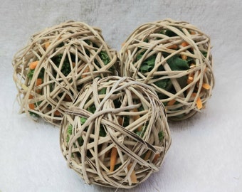 Kale and Carrot Stuffed Vine Balls- 3-Pack | Bunny Forage Treat and Chew Toy | Great treat for Rabbits, Guinea Pigs and Other Small Animals