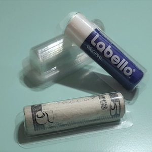 Porta-bálsamo labial, porta-moedas para presente em dinheiro, bolsa blister para protetor labial, bolsa para cartão shaker + cartão em branco - maneira criativa de presentear dinheiro!