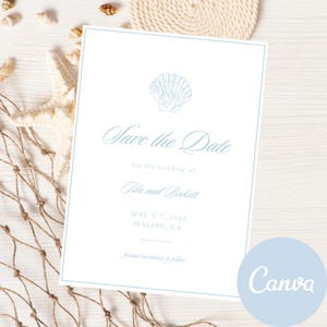 Könnte beinhalten: Eine weiße Save the Date-Karte mit einer hellblauen Muschelgrafik und einem Rand. Der Text lautet "Save the Date", gefolgt von den Namen Isla und Beckett, dem Datum 9. Mai 2026 und Malibu, CA. Das Canva-Logo befindet sich unten rechts.