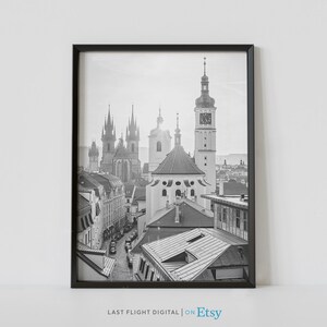 Stampa di Praga, Poster della Repubblica Ceca, Poster di Praga, Stampa della Repubblica Ceca, Fotografia in bianco e nero, Europa, Strade delle città, Paesaggio urbano