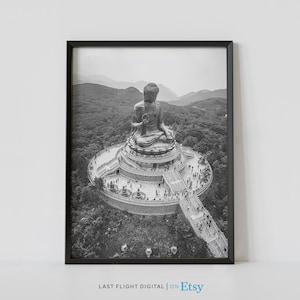 Hongkong-Poster, China-Poster, Tian Tan Buddha, China-Kunst, Hongkong-Druck, China-Druck, Schwarz-Weiß-Fotografie, Asien-Wandkunst, Statue