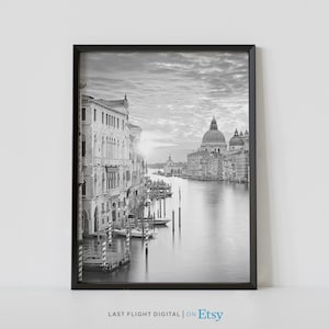 Venice Print, Italy Poster, Venice Wall Art, Venice Poster, Black and White Photo, Venice Italy, Canal, Travel, Italy Print, Digital Print