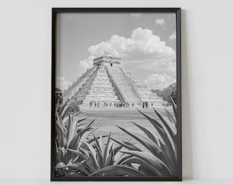 Yucatán Mexico Black and White Travel Poster, El Castillo Chichén Itzá Photography Print, Digital Download