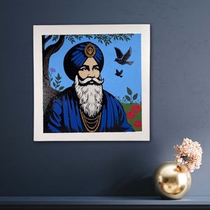 以下が含まれることがあります： 青いターバンと青いローブを着た男性のカラフルなイラスト。彼は長い白いひげを生やし、緑の葉と赤い花に囲まれています。2羽の鳥が彼の頭上を飛んでいます。