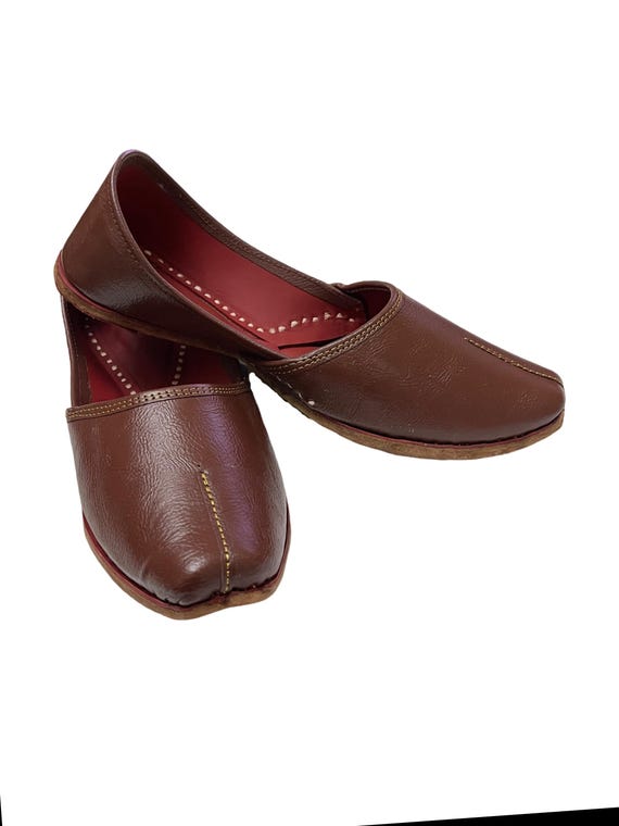 Punjabi Jutti, Punjabi shoes, wedding jutti, Leather jutti, Punjabi gift items