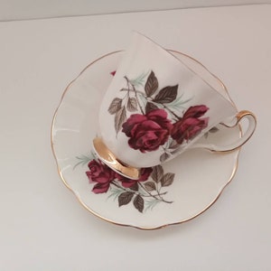 Mayfair tea cup and saucer red  rose scallop