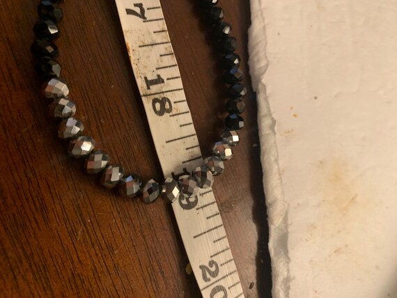 BLACKWHITE LONGFLAPPER NECKLACE - image 5