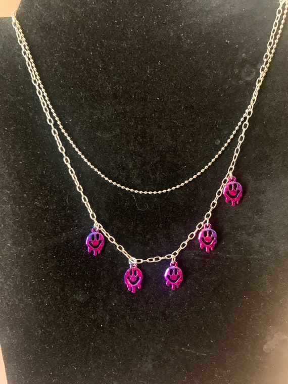 GHOSTLY NECKLACE by CLAIRES