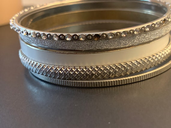 5 SILVERTONE WHITE BRACELETS - image 3