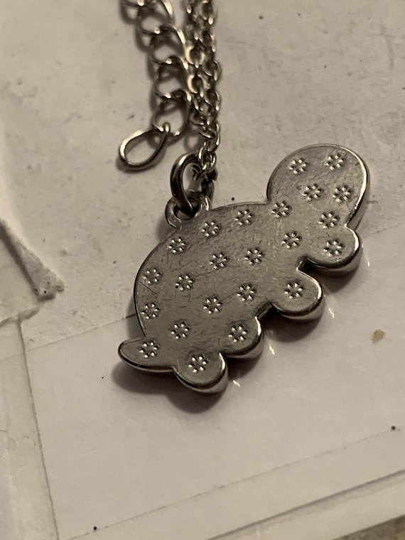 Silvertone Turtle Pendant - image 6