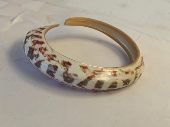 Large cream colored shell cuff bracelet decorated… - image 5
