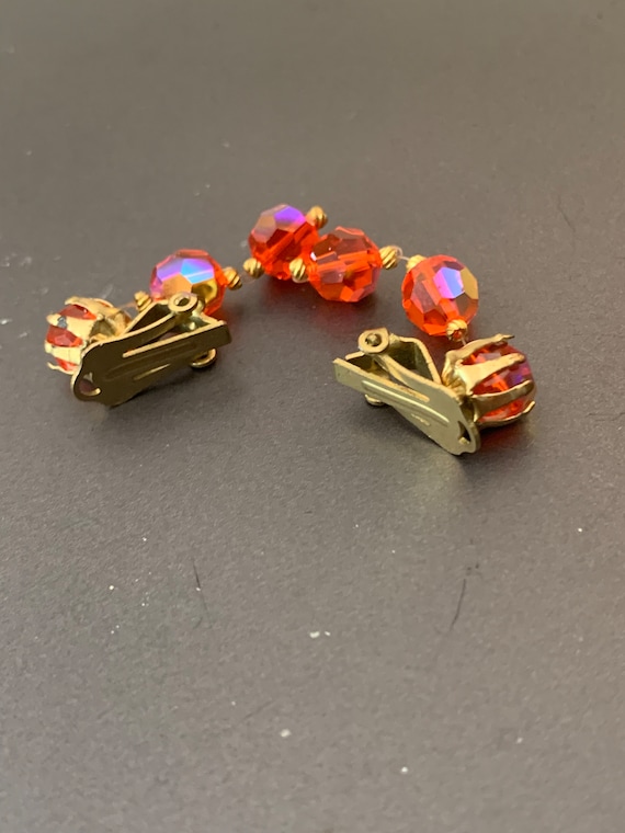 Boucles D'oreilles Clips Rouges En Plastique - Occasion Jamais Portées, Référence 2232