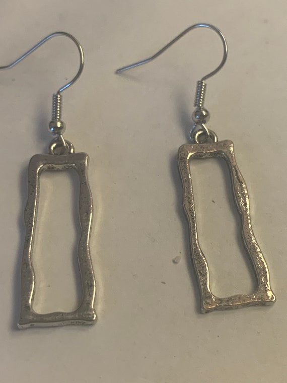 1in. Silver rectangle drop earrings - image 2