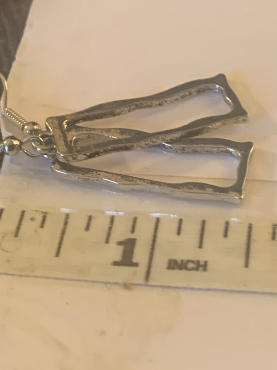 1in. Silver rectangle drop earrings - image 3