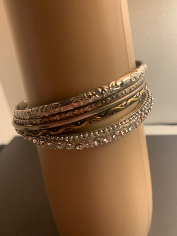 6 STACKABLE SILVERANDGOLDTONE BANGLES - image 8