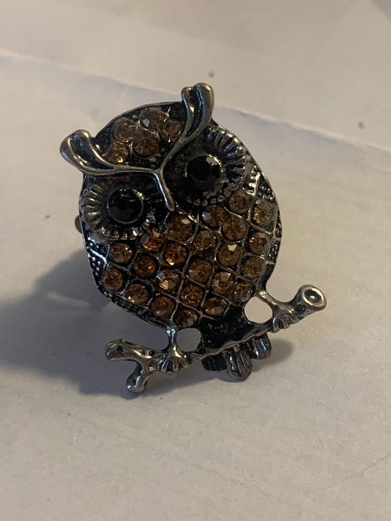 Stretch Band Rhinestone Owl Ring - image 1