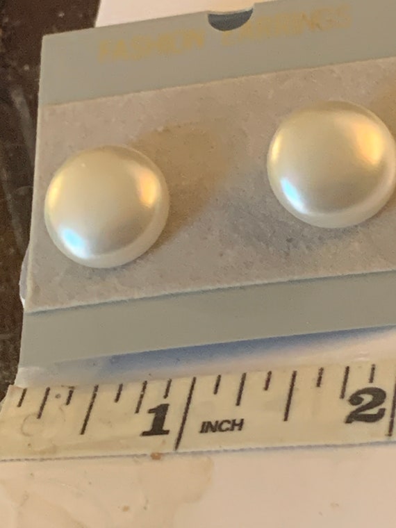 Ivory White Button Stud Earrings - image 4