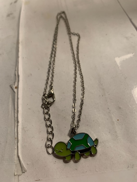 Silvertone Turtle Pendant - image 5
