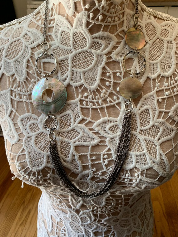 SiLVER MOP SHELL NECKLACE - image 1