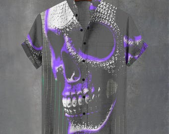 Camisa de calavera desgastada con botones: diseño gótico abstracto, ideal para fiestas.