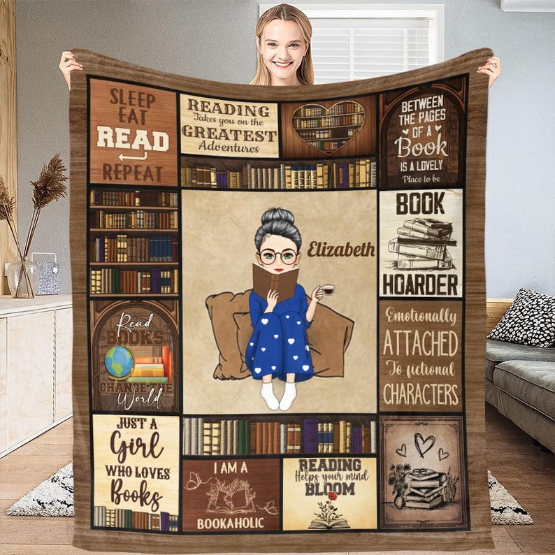 Personalized Book Lovers Throw Blanket for Reader, Bookworm, Book Blanket, Reading Lover Gift, Girl Loves Books Quilt, Custom Book Blanket imagem 1