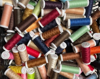 Nähgarnset - 100 Gemischte Farben Polyester Garnrollen