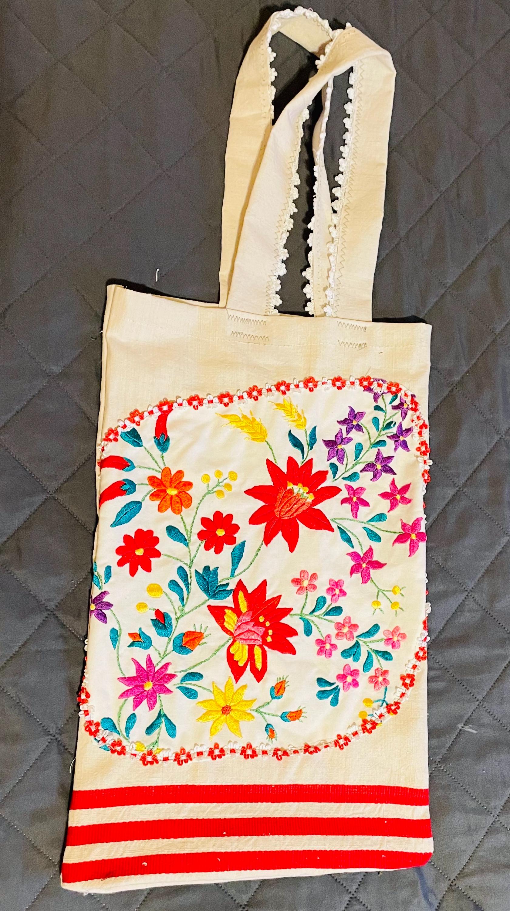 ハンガリー刺繍のハンドメイドトートバッグ｜カロチャの民芸品